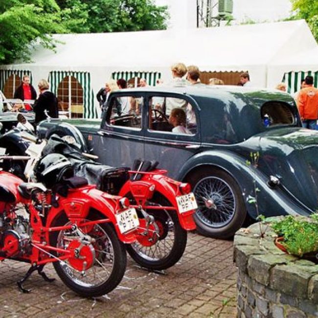 Stadtmarketing präsentiert sich bei der 13. Oldtimer Rallye