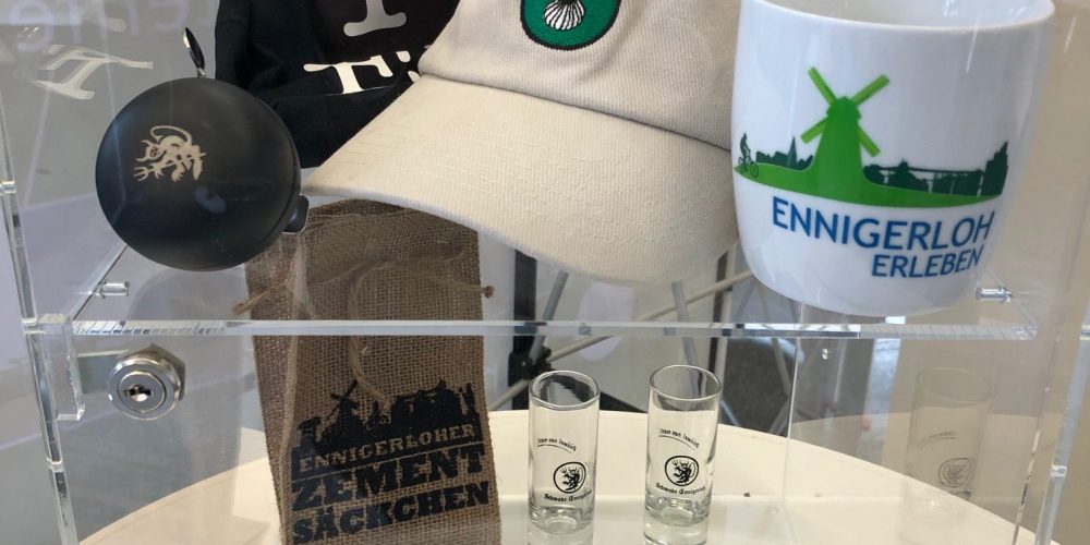 Ennigerloher Souvenirs auch im Briefwahlbüro an der Alleestraße/am Marktplatz ausgestellt