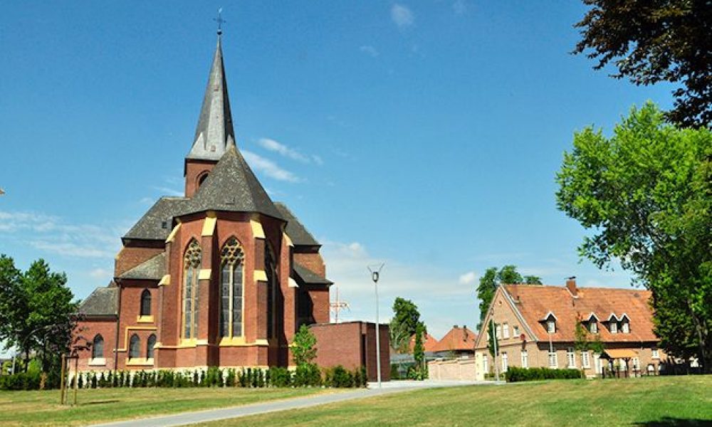 St. Laurentius Kirche, Westkirchen